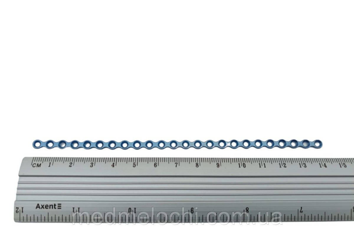 Мікропластина під гвинти D = 2,0 мм, 24 отв. реконструктивна, титан