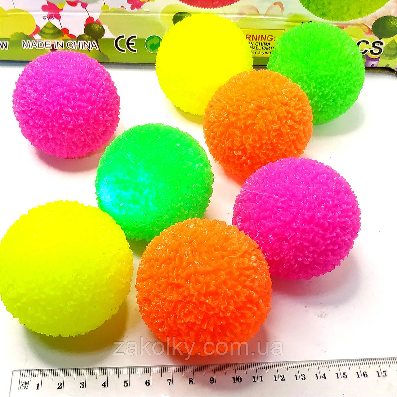 Іграшка м'ячик світний 6 см.