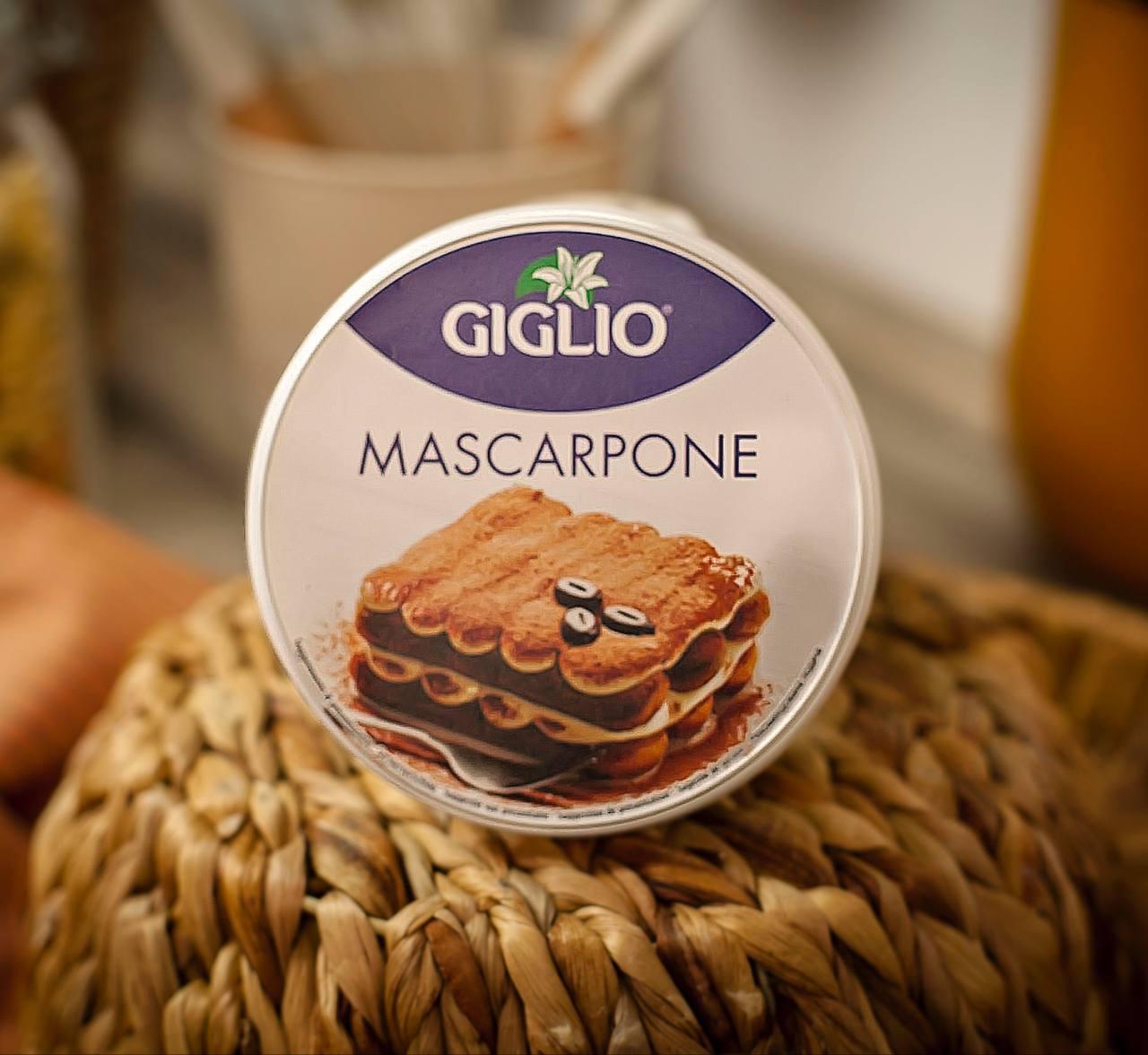 Крем сир маскарпоне Giglio Mascarpone 250г. Італія