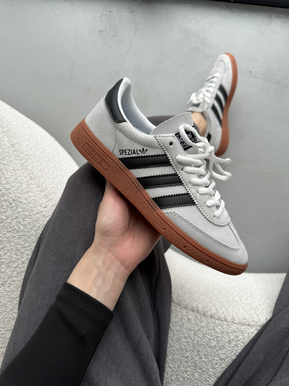 Кросівки чоловічі сірі Adidas Spezial Grey Black Gum (15859), фото 1