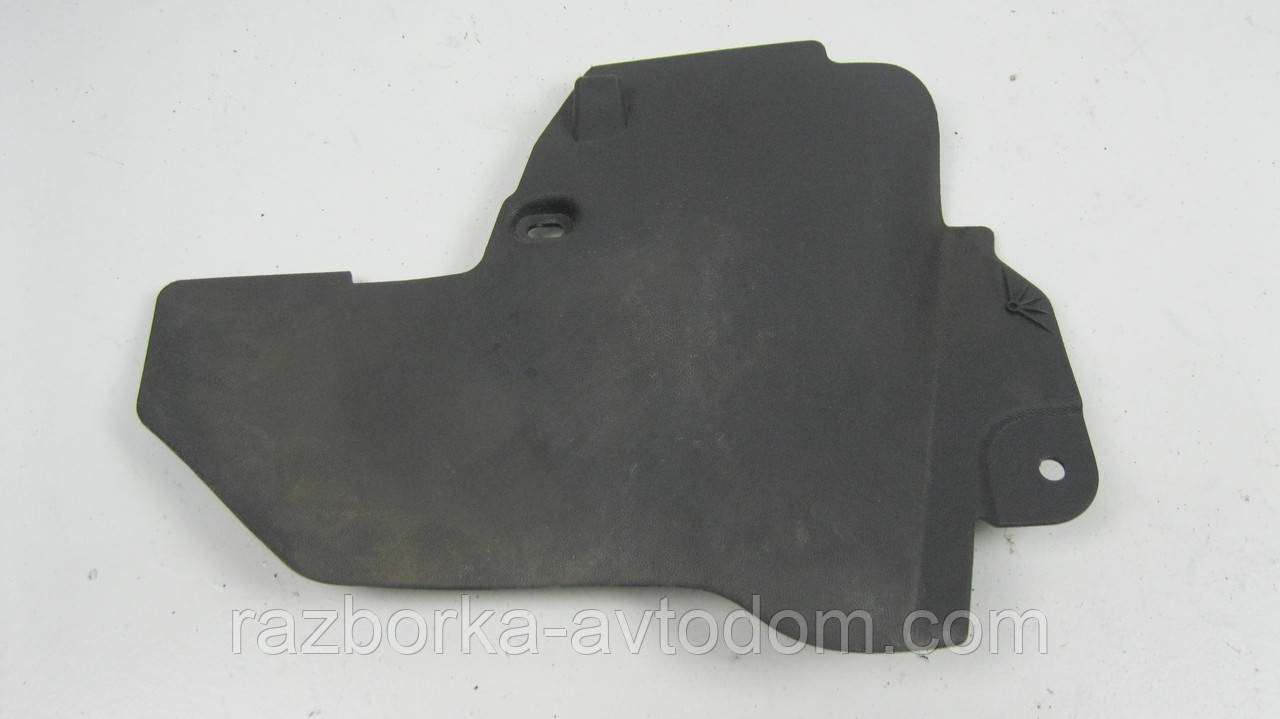 Накладка торпедо ліва Opel Corsa C (2000-2012) OE:13167920