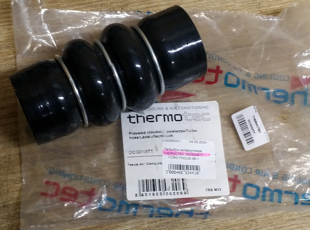 Патрубок інтеркулера THERMOTEC DCG008TT FORD FOCUS 98->, фото 1