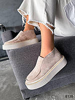 Женские туфли лоферы на платформе замшевые бежевые Delly