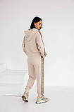 Костюм жіночий тринитка спортивний лампаси толстовка замок 46 бежевий, фото 4