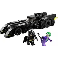 Конструктор LEGO 76224 Бетмобиль: Погоня за Джокером