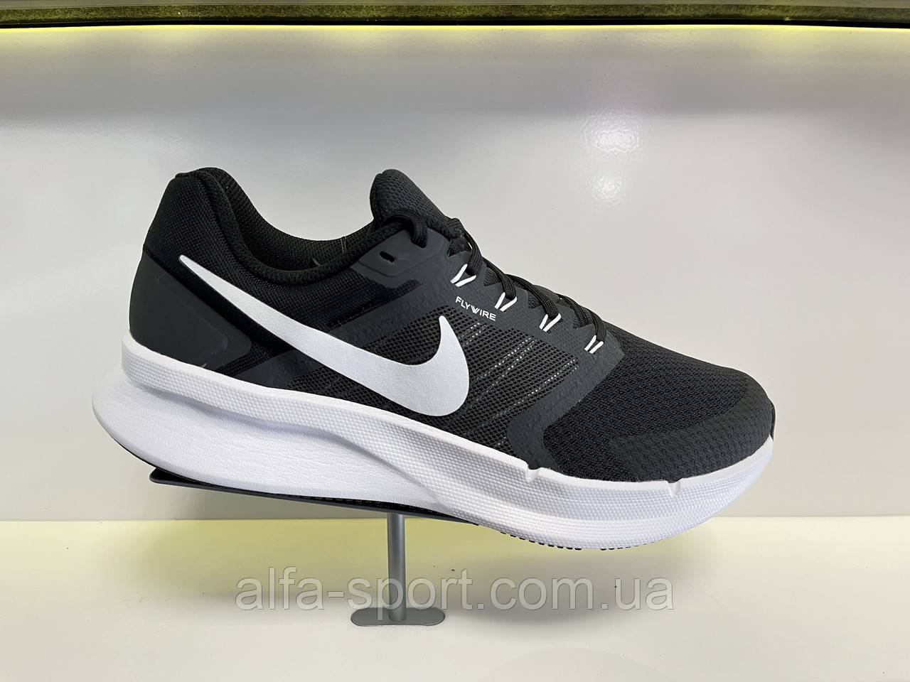 Кросівки Nike Run Swift 3 (DR2695-002), фото 1