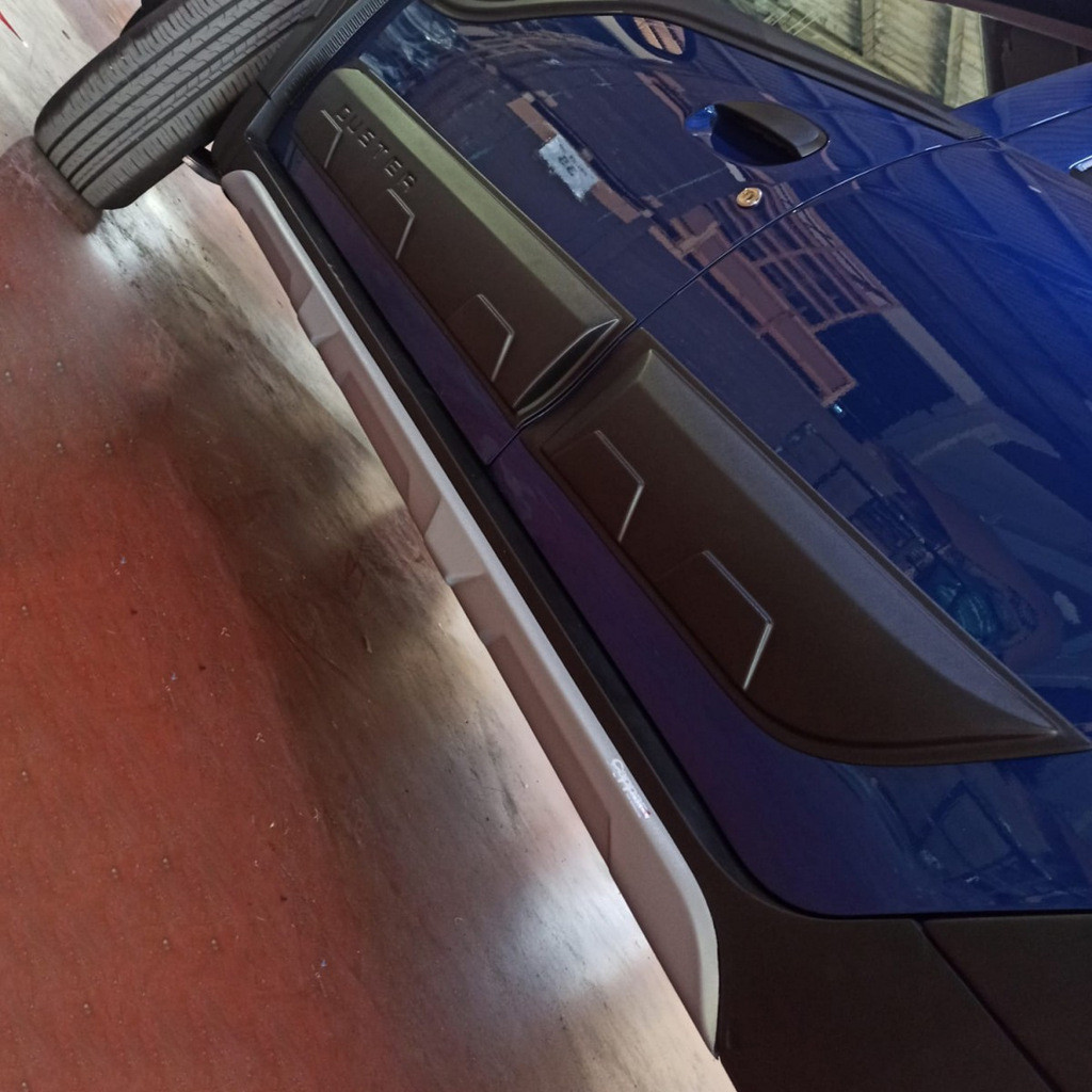 Накладки на боковые пороги EuroCap (2 шт, серые) для Dacia Duster 2018-2024 гг - фото 2 - id-p2127471126