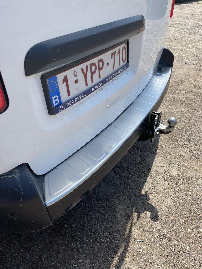 Накладка на задний бампер с загибом OmsaLine (нерж) Длинная база для Peugeot Expert 2017-2024 гг - фото 7 - id-p2111276068