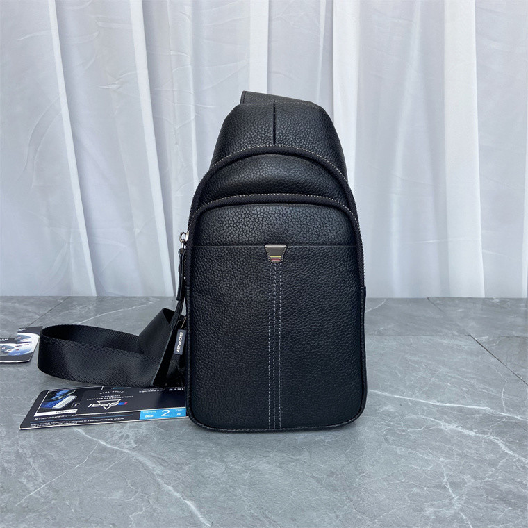 Чоловіча шкіряна сумка бананка через плече КТ-4026 Чорна, фото 1