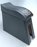 Подлокотник ВАЗ 2105,2107 (бар между сиден.) черный с лого (пр-во AutoArt)