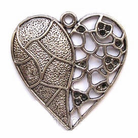 Кулон металевий "ажурне серце" срібло (4,5х4,6 см) 1 шт. в уп.