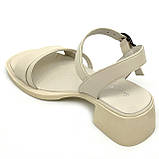 Жіночі шкіряні босоніжки бежевого кольору на підборах Diana 232/565 розмір 36, фото 5