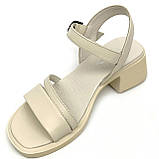 Жіночі шкіряні босоніжки бежевого кольору на підборах Diana 232/565 розмір 36, фото 8