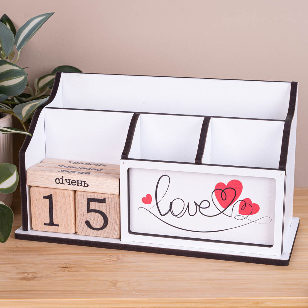 Вічний календар-органайзер "Love з серцями"
