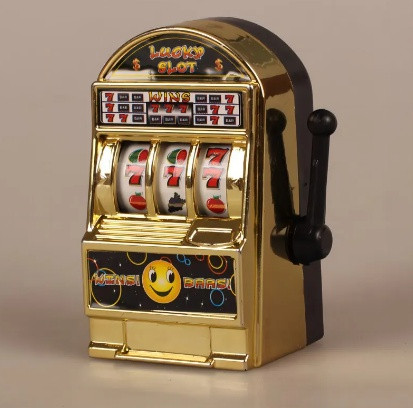 Трансдонічна іграшка лотерейна машина "Однорукий бандит" із серії "Casino"