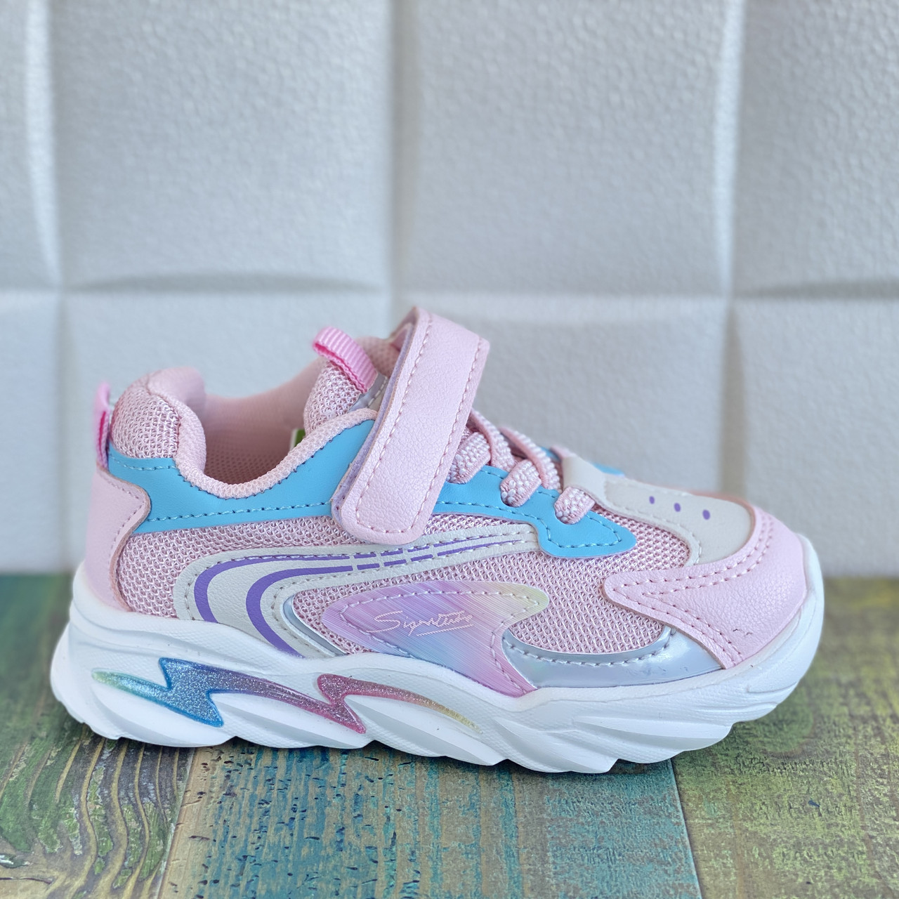 Дитячі легкі рожеві кросівки для дівчаток 23 р. демісезонні кросівки на липучці дівчинці весна-літо 2235