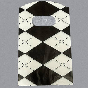 Пакет полиэтиленовый подарочный черно белого цвета с ромбиками узоры размер 15х9 см упаковка 50 штук