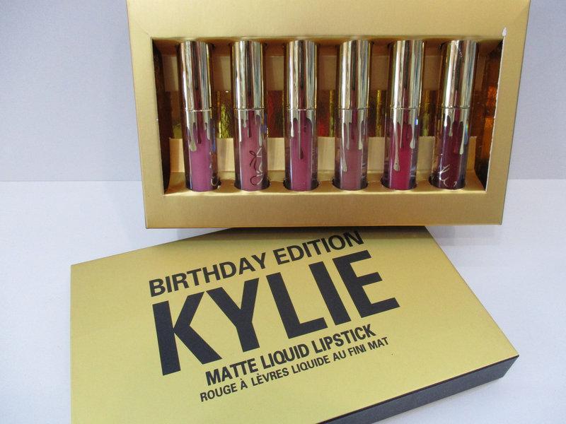 Набор матовых жидких помад Kylie Birthday, отличный товар - фото 6 - id-p2128384450