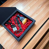 Подарочный набор HYUNDAI Кожаный брелок + автопарфюм + щетка для чистки салона
