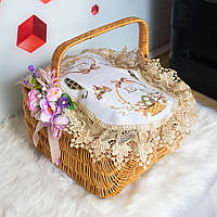 Вышитая салфетка на пасхальную корзину с ажурным кружевом 40х60 см №26