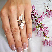 Серебряное женское кольцо с золотыми пластинами и фианитами