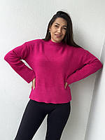 Яркий женский свитер