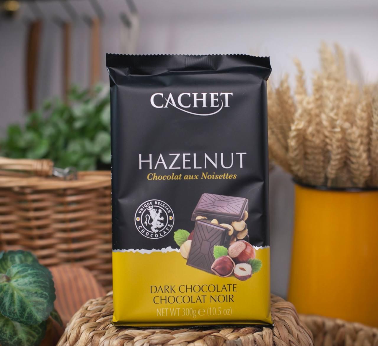 Шоколад чорний з лісовими горіхами 🍫 Cachet "Chocolat Noir aux Hazelnut" 300 гр. Бельгія