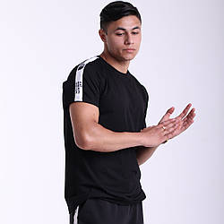 Чоловіча спортивна футболка The North Face з лампасами чорна TNF