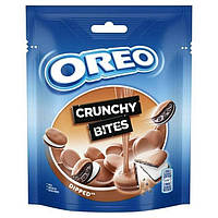 Шоколадне печиво Oreo Crunchies Dipped з ванільною начинкою 110г