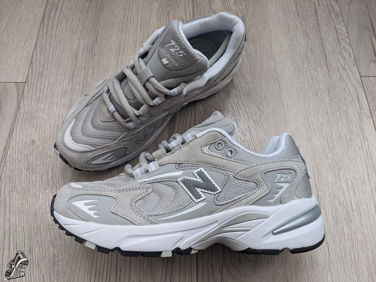 Женские кроссовки New Balance 725 \ Нью Беланс 725 \ 39 - фото 8 - id-p2128801697