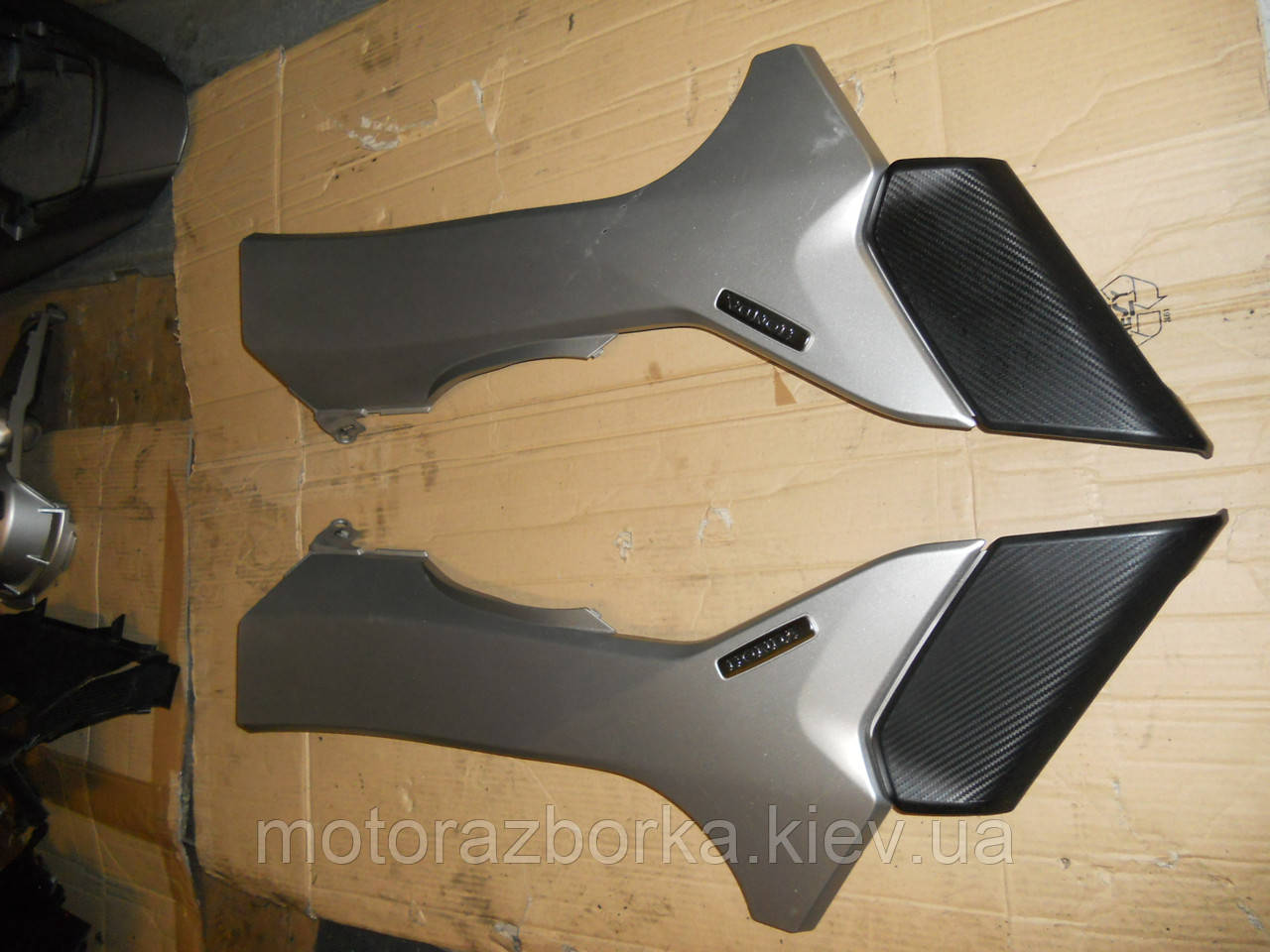 Бічні накладки Honda NC 750