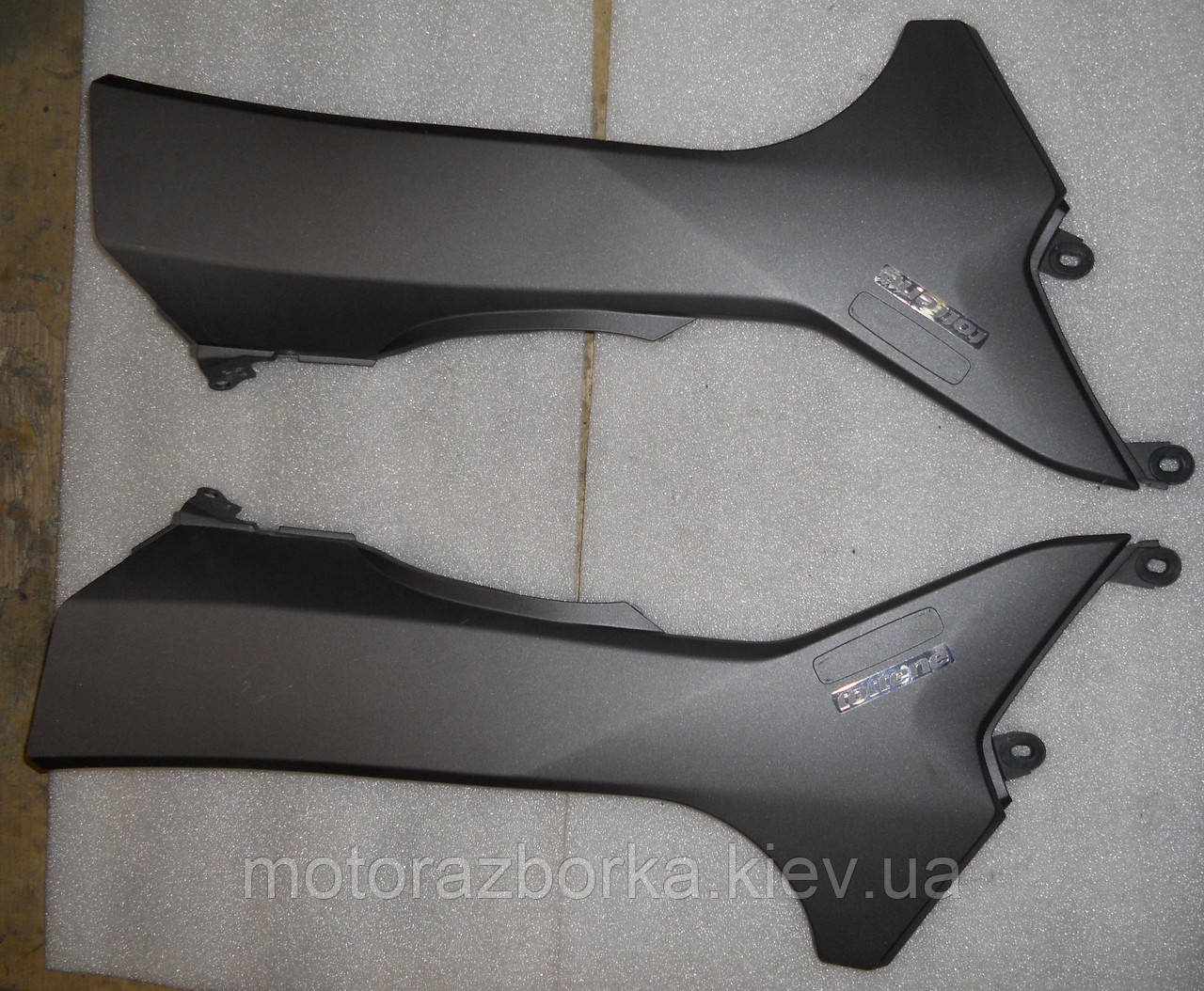 Пластикова накладка Honda NC 700-750, фото 1