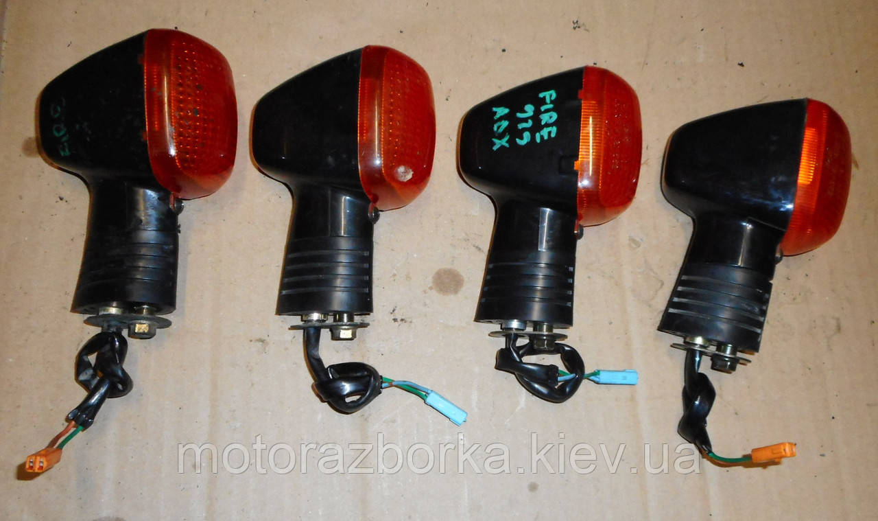 Поворотник Honda CBR929RR