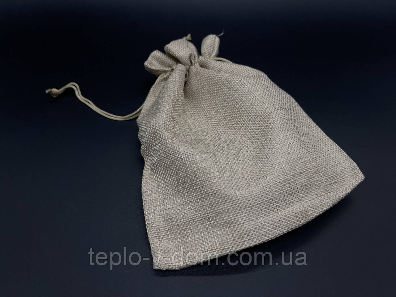 Подарунковий мішечок з мішковини на затяжках. Колір натуральний. 17х23см