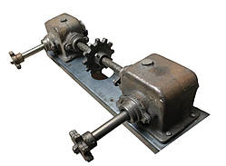 Редуктор живильника  зернометача ЗМ-60/90