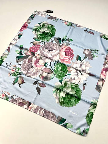 Шовкова брендова хустка Dolce Gabbana 90*90 см блакитна ручна обробка краю, фото 1