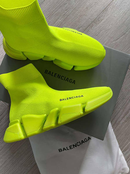 Speed trainer neon sale