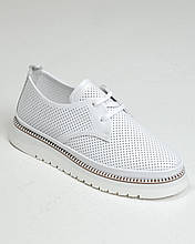 Туфлі перфоровані Krula 35824 36 білі шкіра