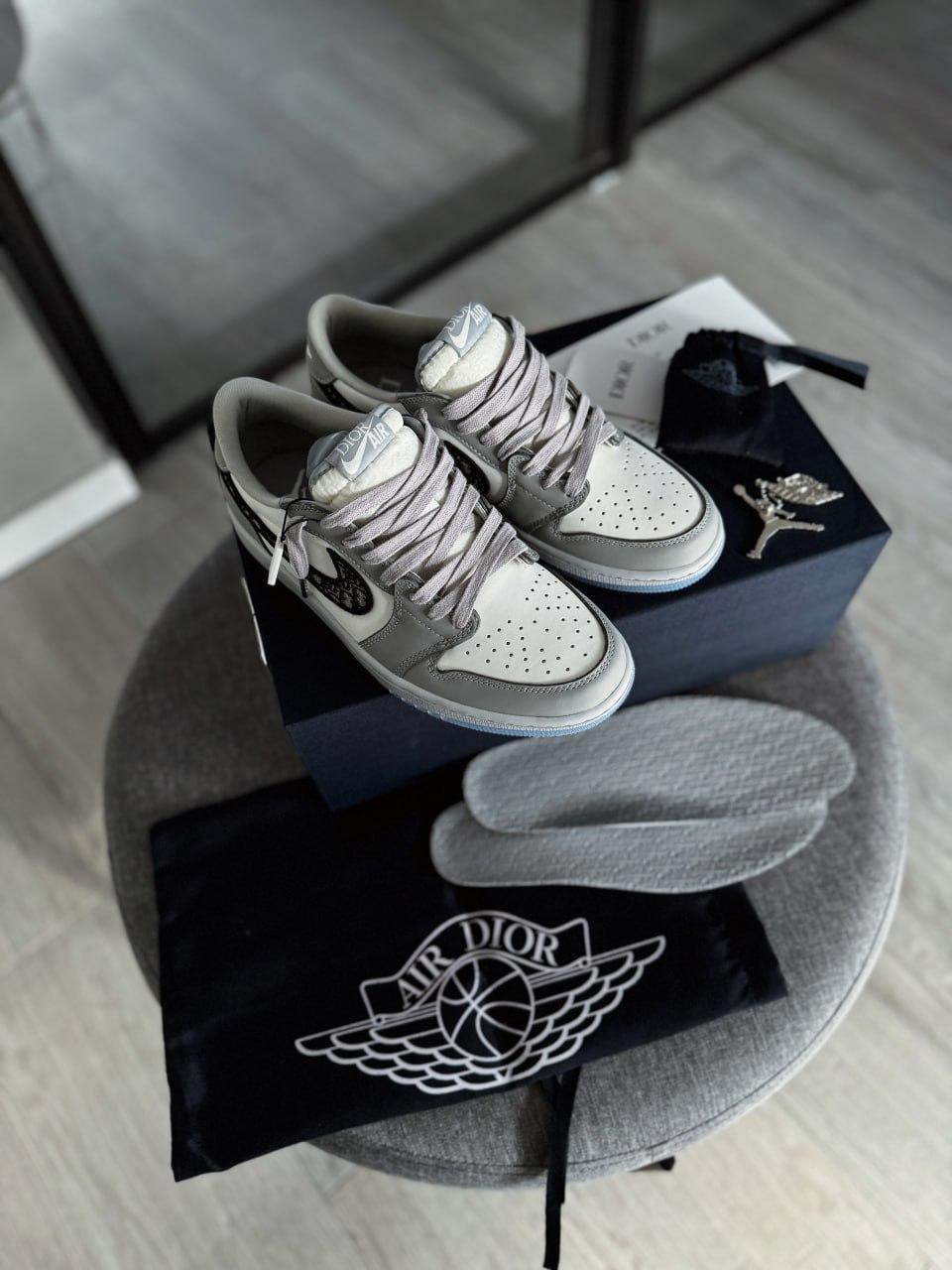 sepatu dior air jordan