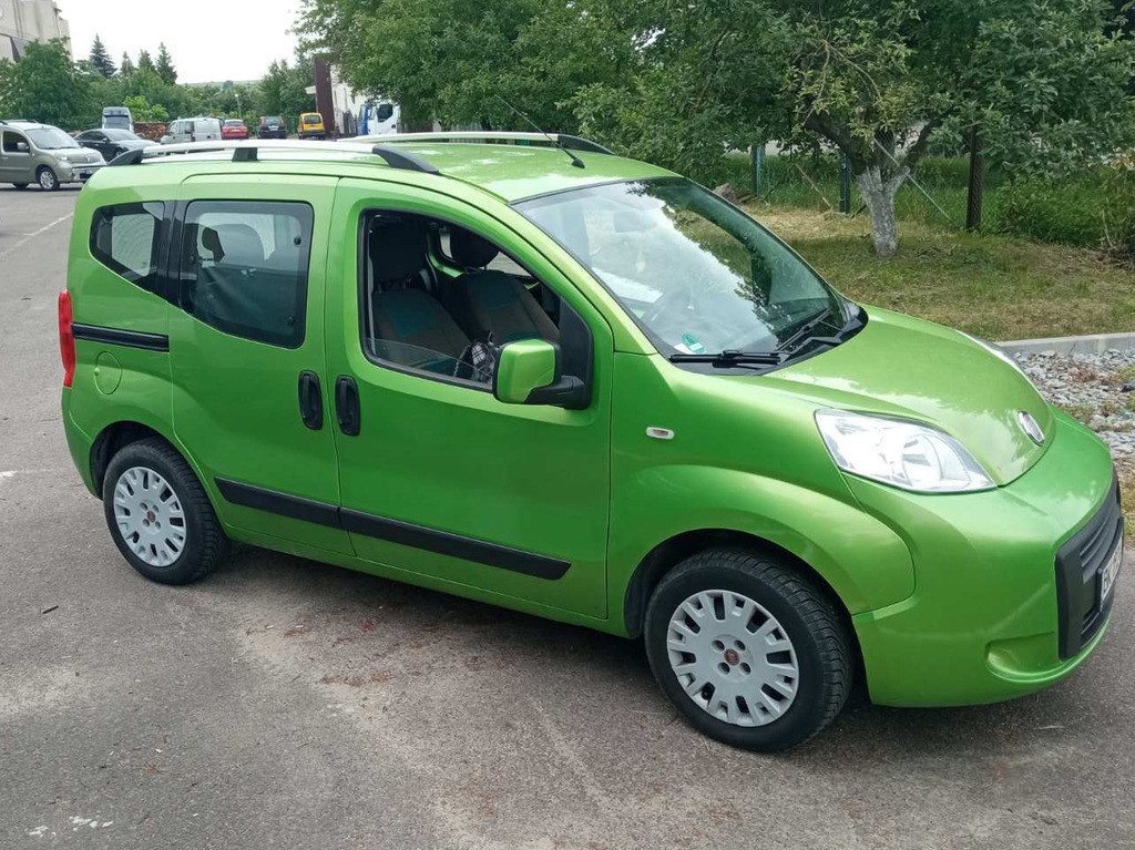 Рейлинги ХРОМ Пластиковые ножки для Peugeot Bipper 2008-2024 гг - фото 2 - id-p2127814668