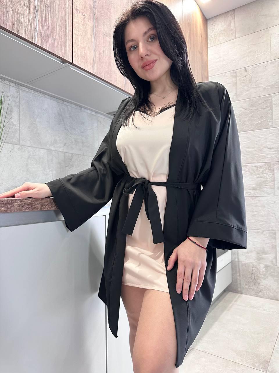 Домашній комплект двійка халат і нічна сорочка.