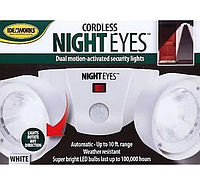 Уличный светильник с датчиком движения Cordless Night Eyes Беспроводной фонарь на стену