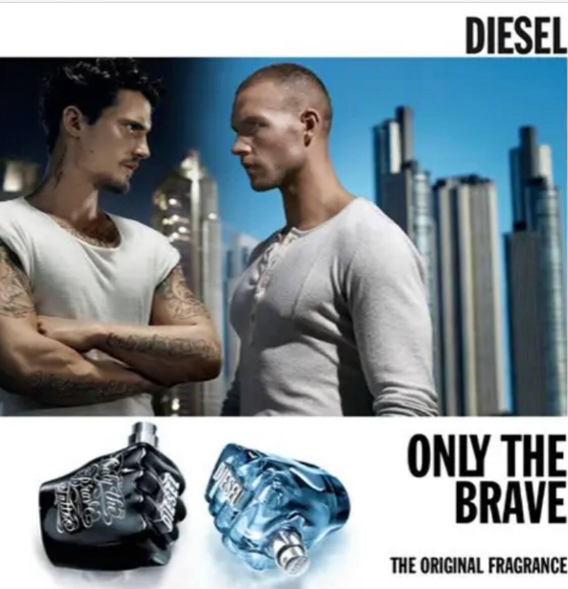 Қарт орыс ер адам киска жалап жатыр Үйдің жанында порно көру