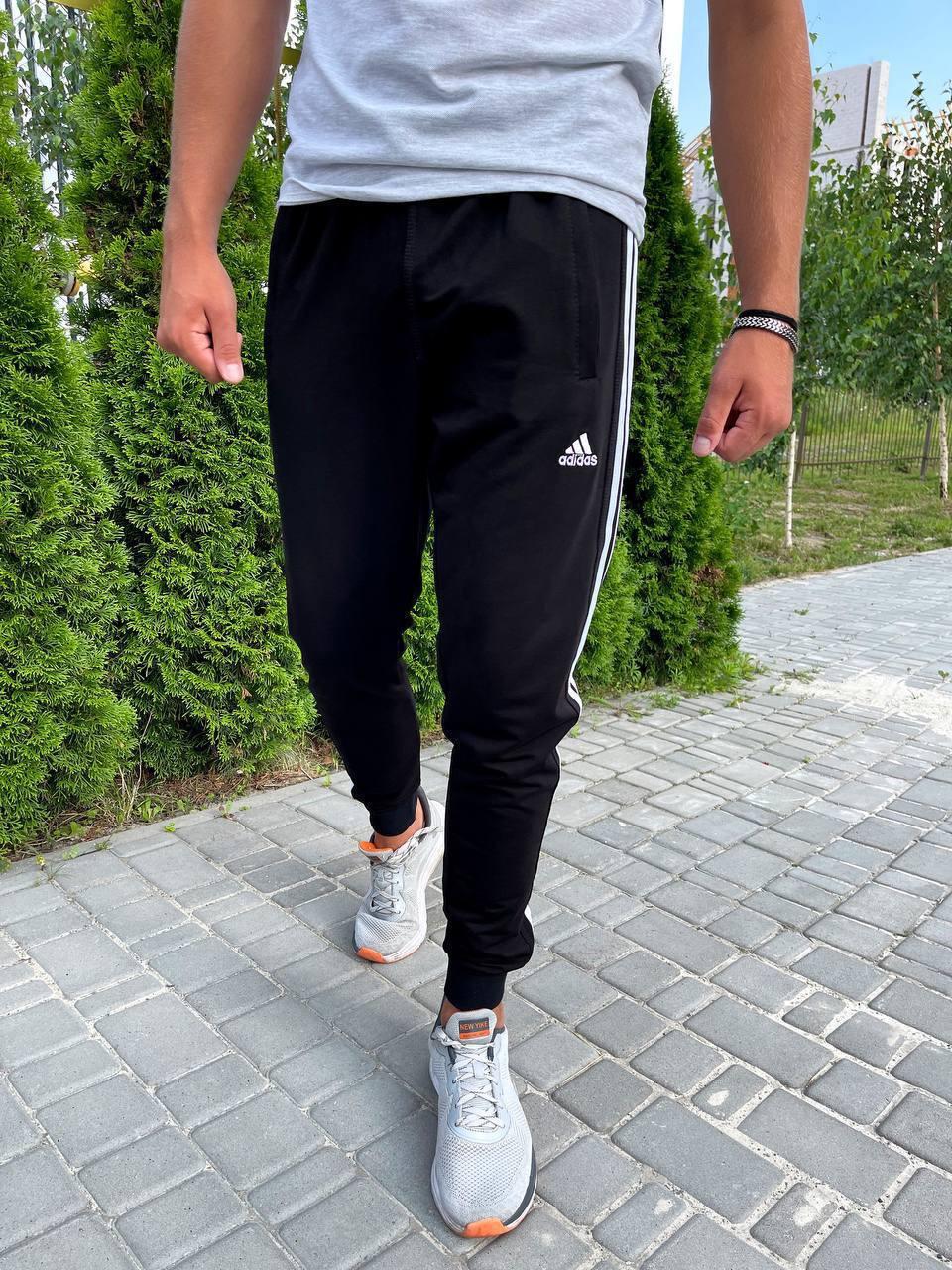 Чоловічі спортивні штани Adidas чорні весняні осінні Адідас на гумці бавовняні