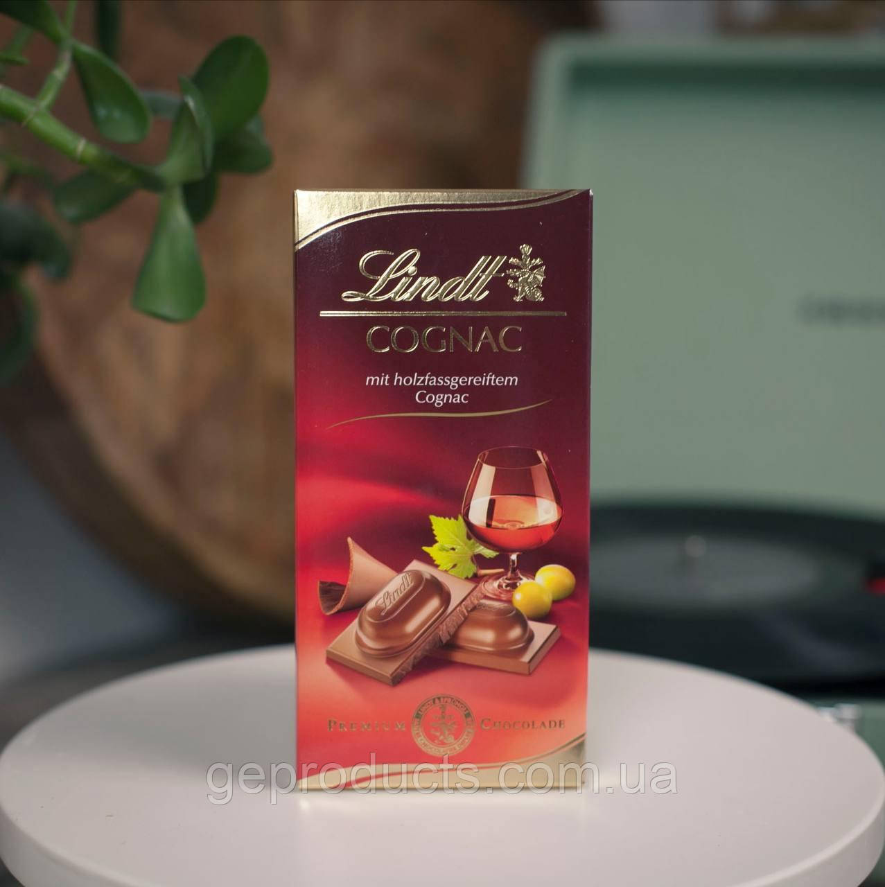 Шоколад Lindt Creation 😍 з рідким наповнювачем коньяк 100 гр. Швейцарія
