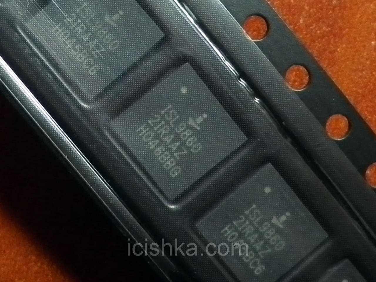 ISL98602 / ISL98602IRAAZ - TFT-LCD DC-DC Regulator, фото 1