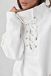 Теплий світшот зі шнурівкою на горловині молочний, фото 4