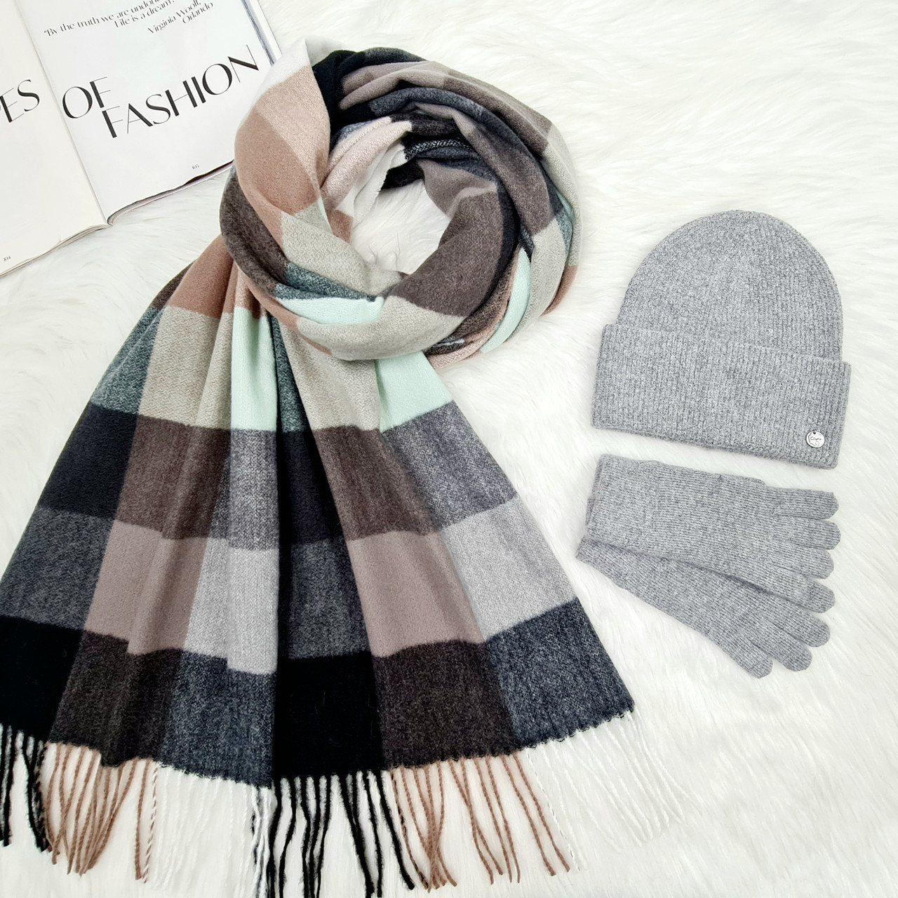 Комплект жіночий зимовий ангора з вовною (шапка+шарф+рукавички) ODYSSEY 56-58 см сірий 12129 - 8025 - 4002, фото 1