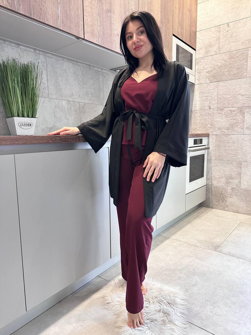 Комплект, халат і піжама