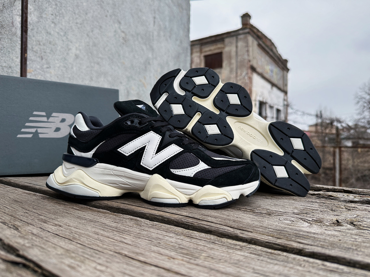 Чоловічі кросівки New Balance 9060 Black чорні